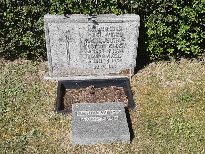 Grave number: VI 01   639