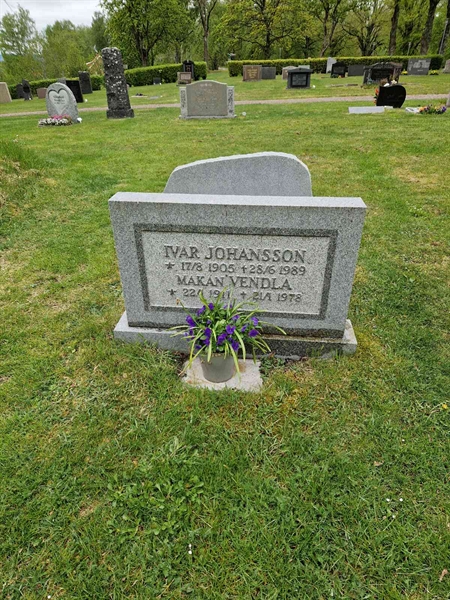Grave number: 01 F   34