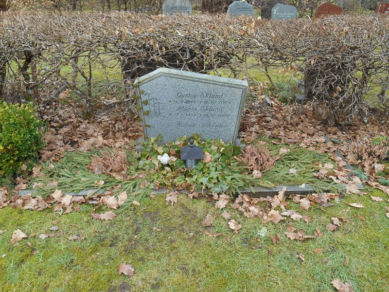 Grave number: Vitt VC4V    25, 26