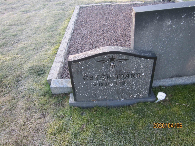 Grave number: 05 P   63