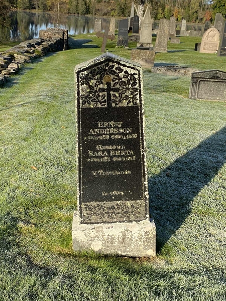 Grave number: 4 Ga 01     0-1