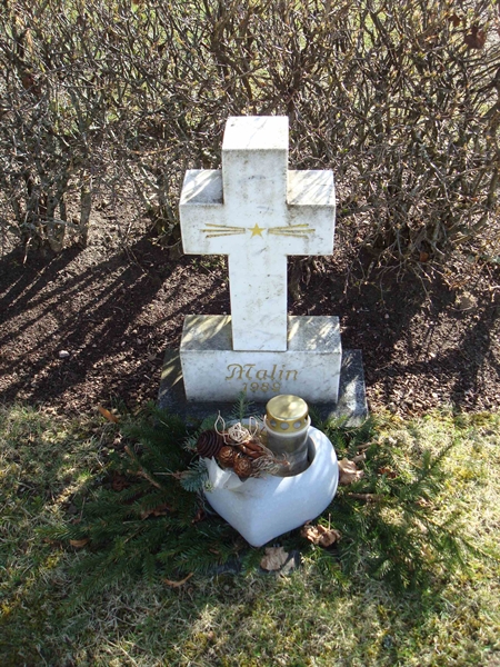 Grave number: KU 08    13