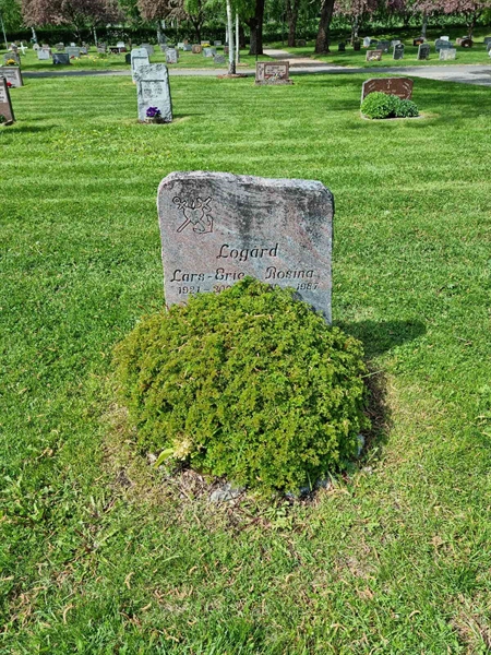 Grave number: D N 5  1301-1302