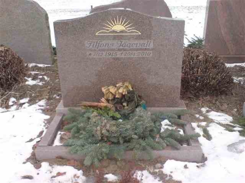 Grave number: Tk 08   111