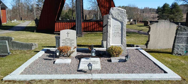 Grave number: 3 Ga D     6-8