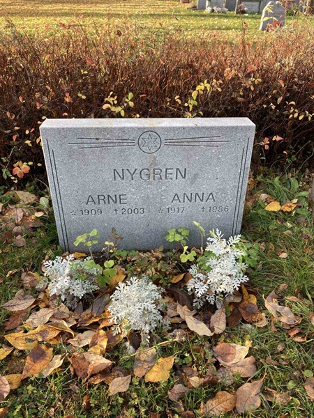 Grave number: 3 2145
