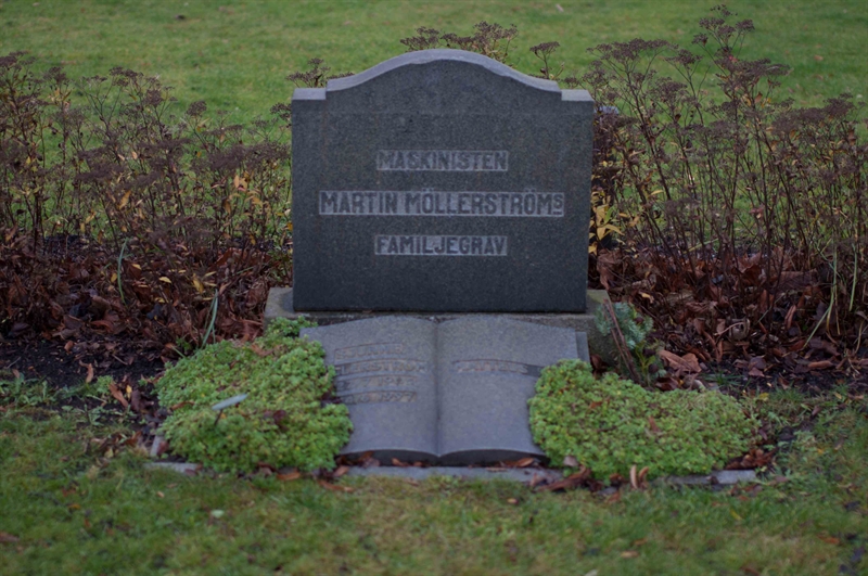 Grave number: 4 C   198