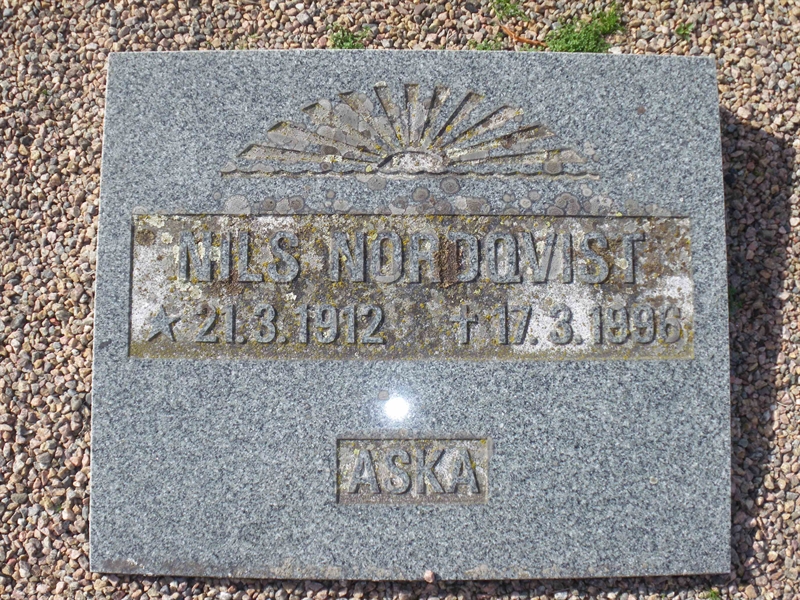 Grave number: NSK 06     9