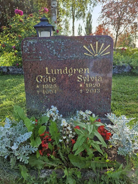 Hautatunnus: 451 15 129-130
