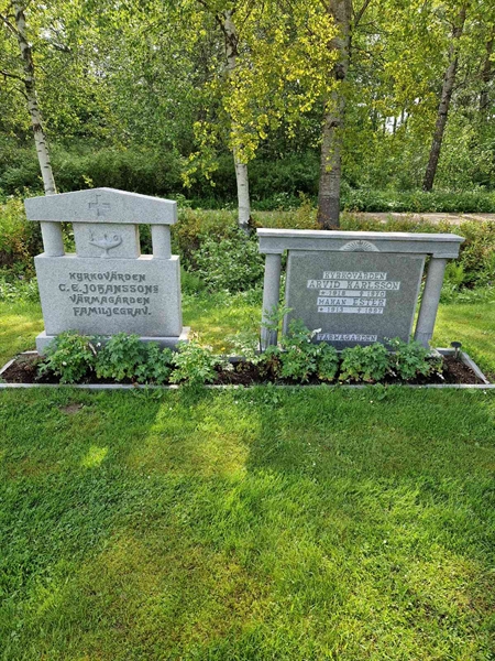 Grave number: 07 R    9