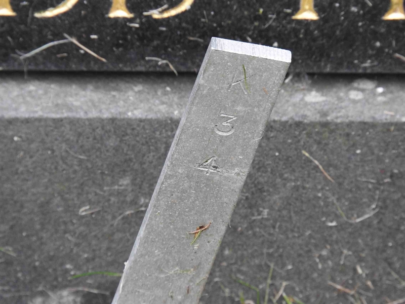 Gravnummer: BK K    34