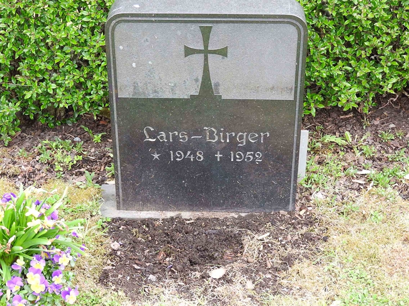 Gravnummer: BK L    24