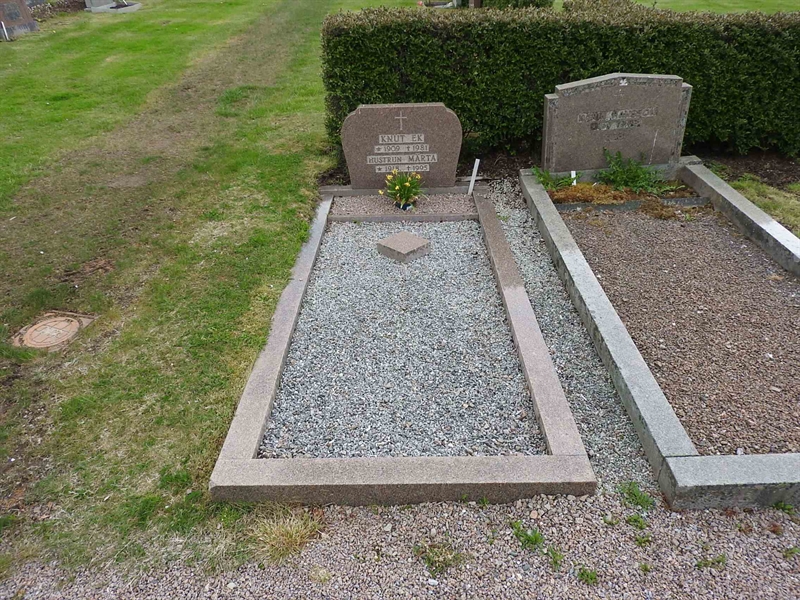 Gravnummer: BK L    28