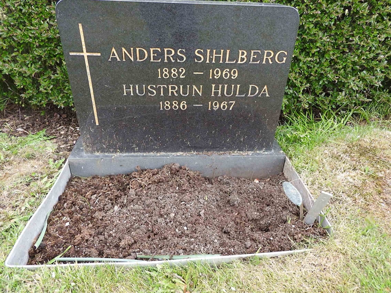 Gravnummer: BK L     7