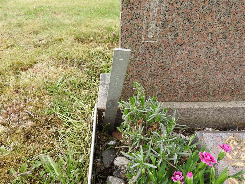 Gravnummer: BK L    88