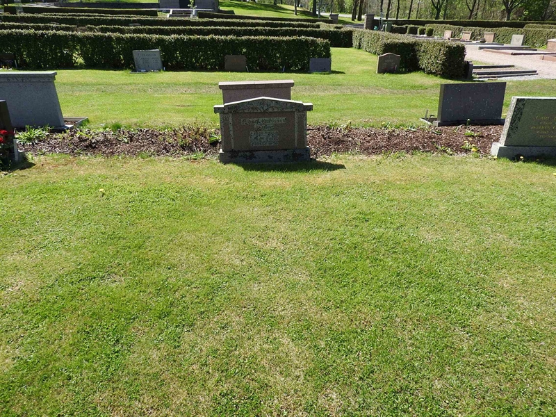 Gravnummer: BK M    23-24