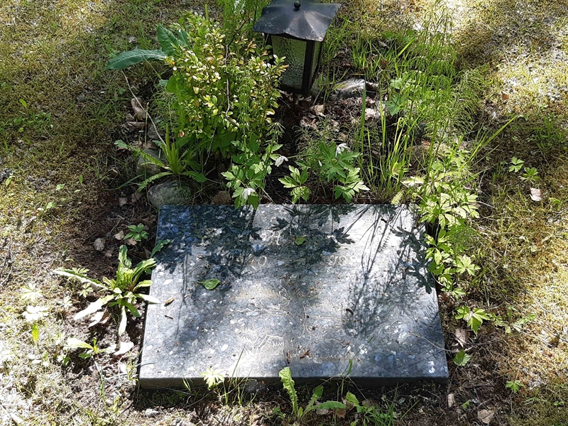 Grave number: KA 15   129