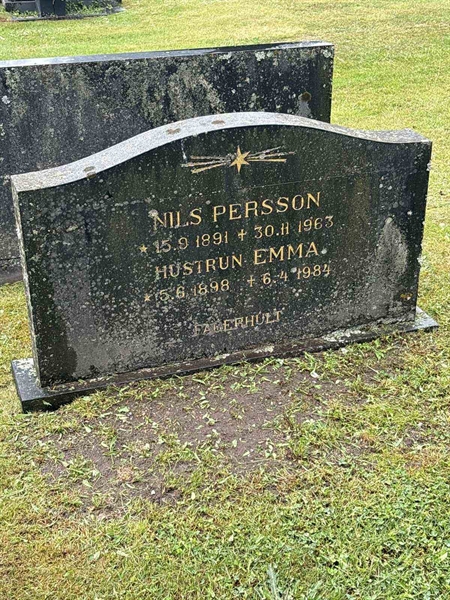 Grave number: SKF D    48, 49