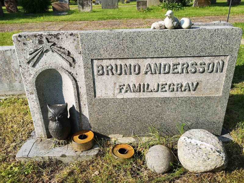 Hautatunnus: NK 05    23