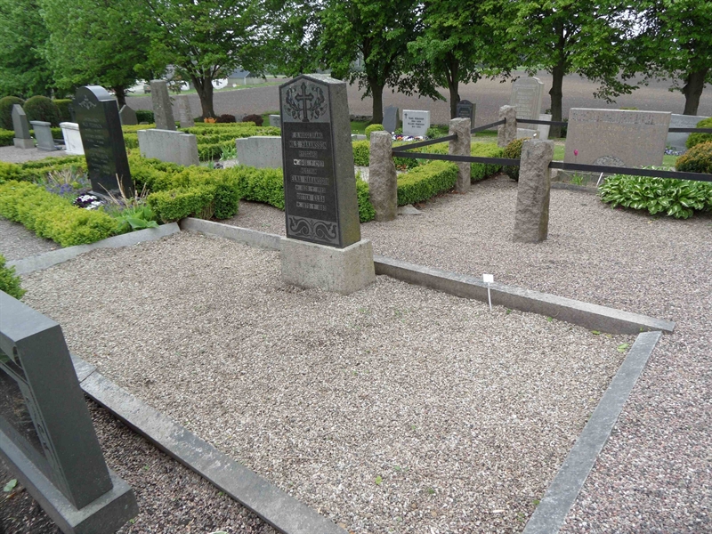 Grave number: VK H    26