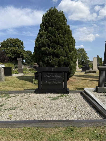 Grave number: SP A   512, 513, 514, 515