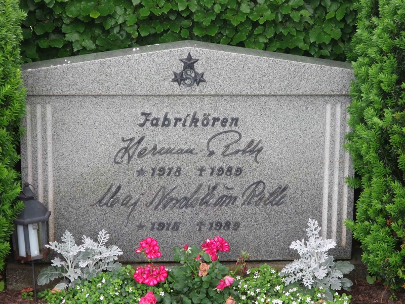 Grave number: HÖB 42     3