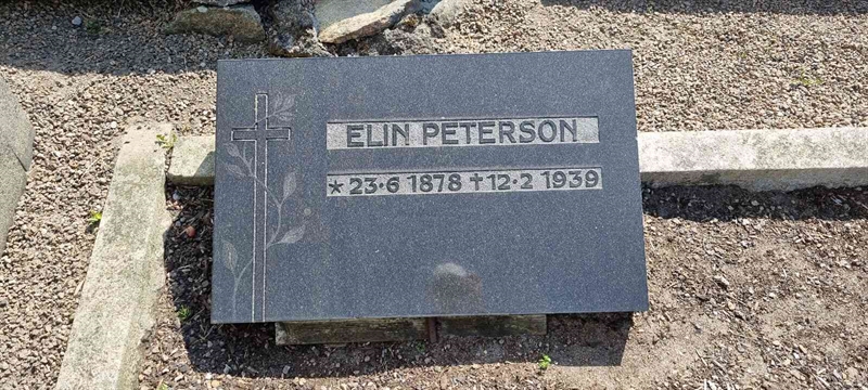 Grave number: SK 1 03  316, 317, 318, 319