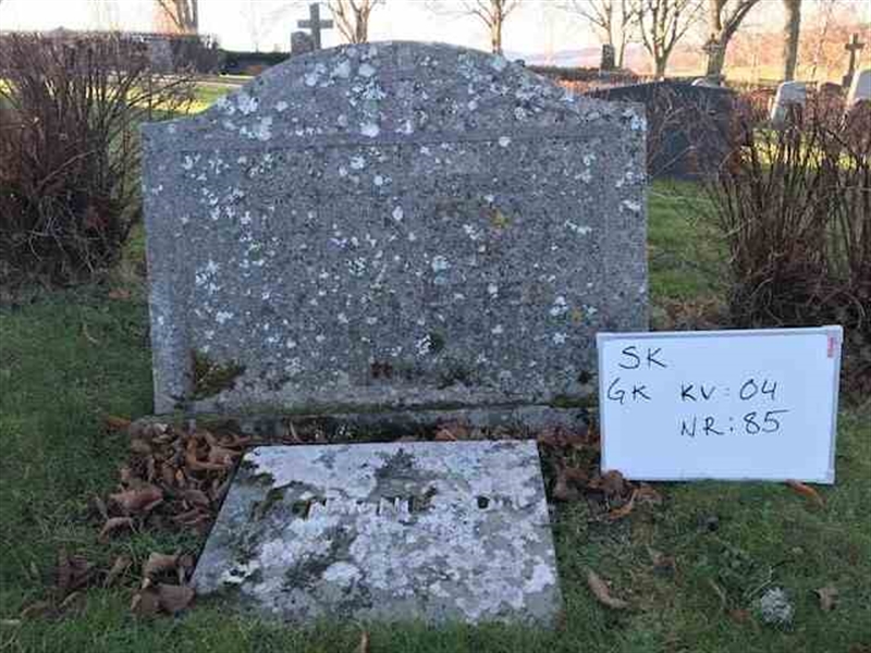 Grave number: S GK 04    85