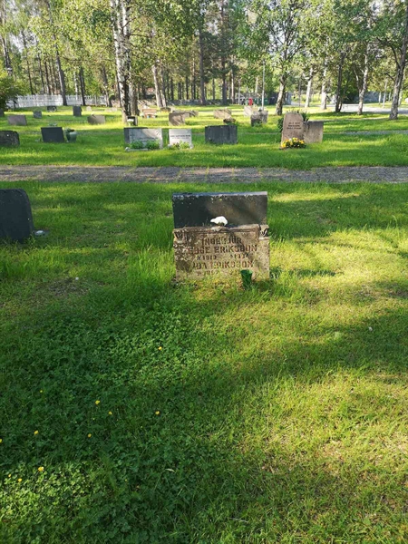 Grave number: NK 02    20