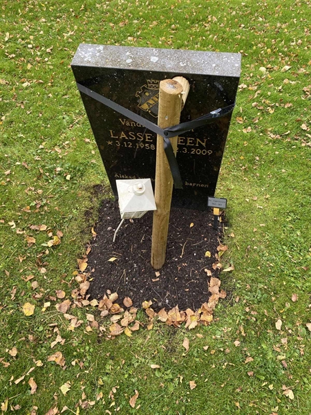 Hautatunnus: 2 C   960-961