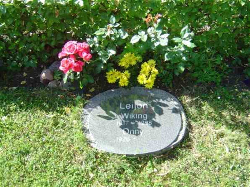 Grave number: FLÄ URNL    90