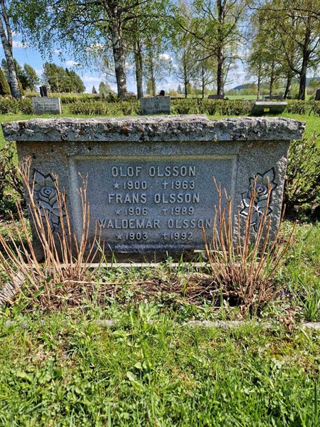 Grave number: 501 19 3717-3719