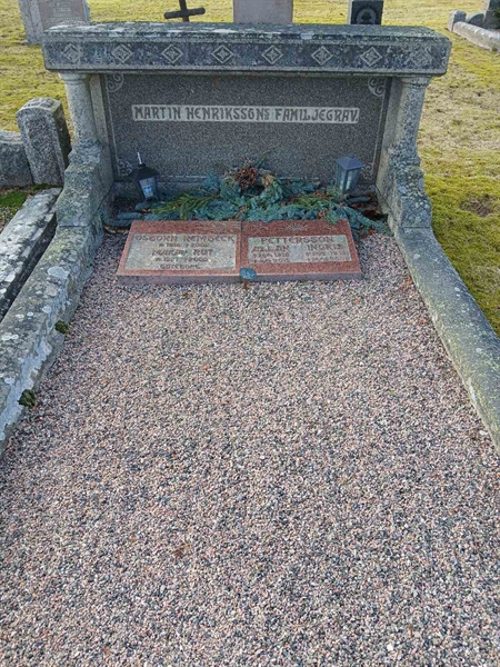 Hautatunnus: 2 8  177, 178