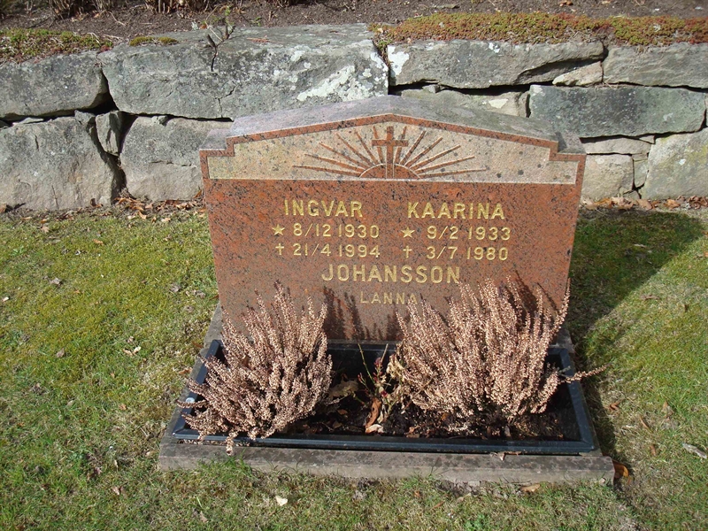 Grave number: KU 09    12, 13