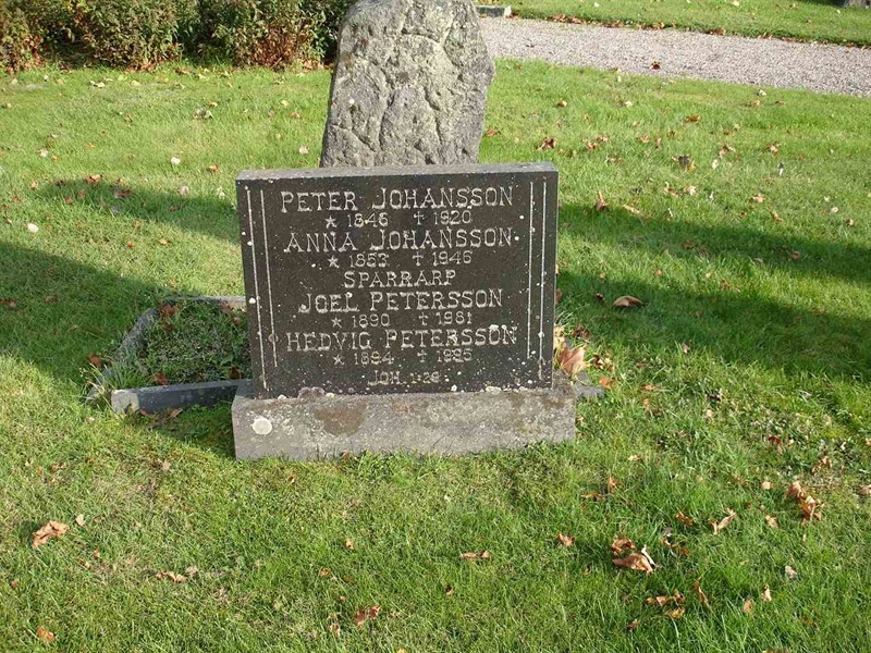 Grave number: FN V    12, 13