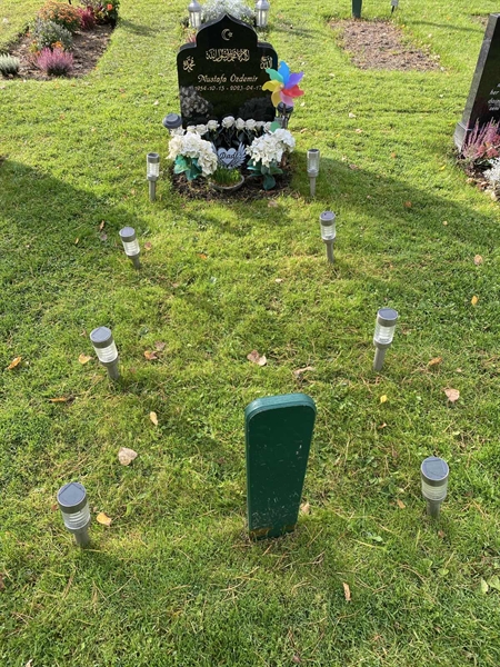 Gravnummer: 2 G    75