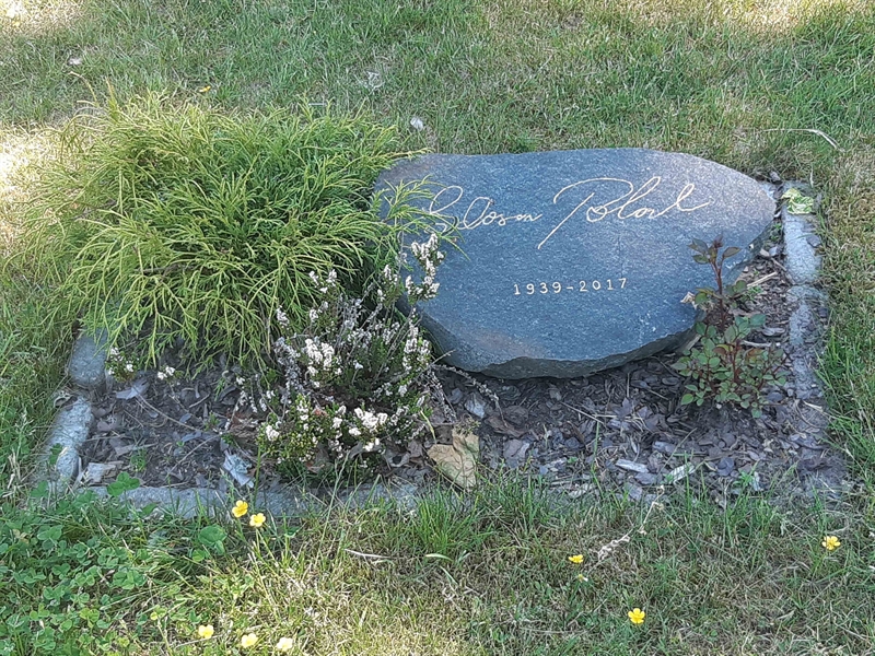 Grave number: JÄ 10    10