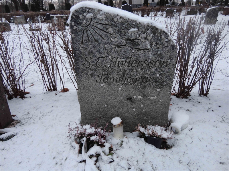 Grave number: 1 DA   016