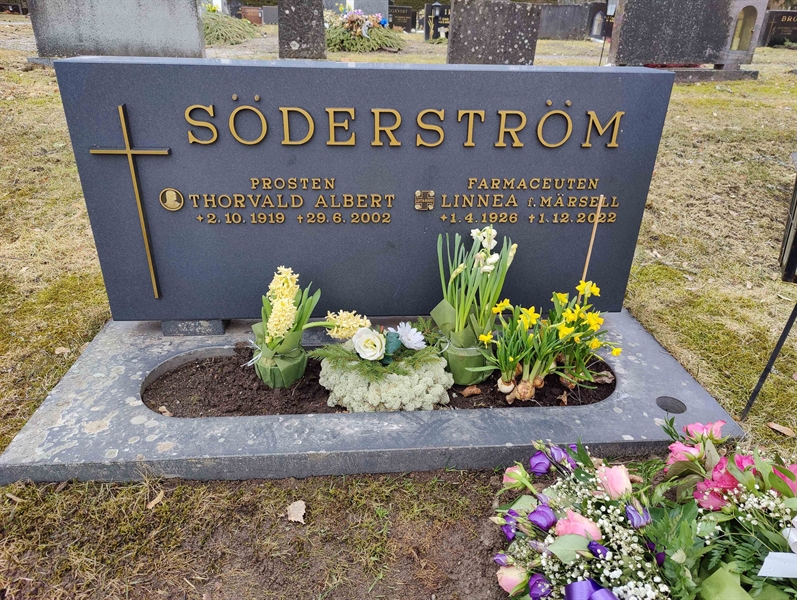 Grave number: 1 GA 01 35-36