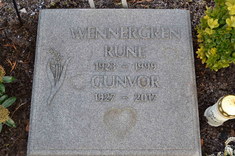 Grave number: 4 JU     6