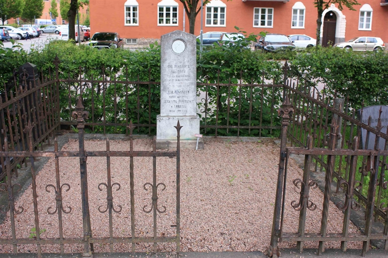 Grave number: Ö NSÄ   116, 117