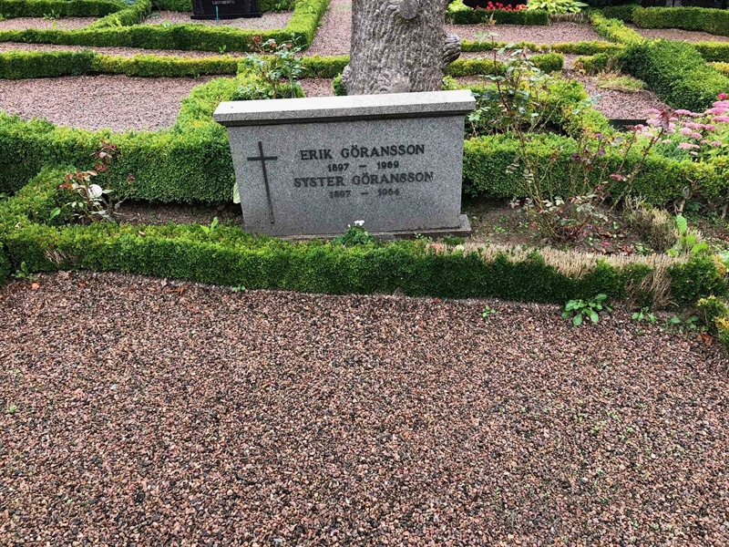 Grave number: KÅ 34    44, 45