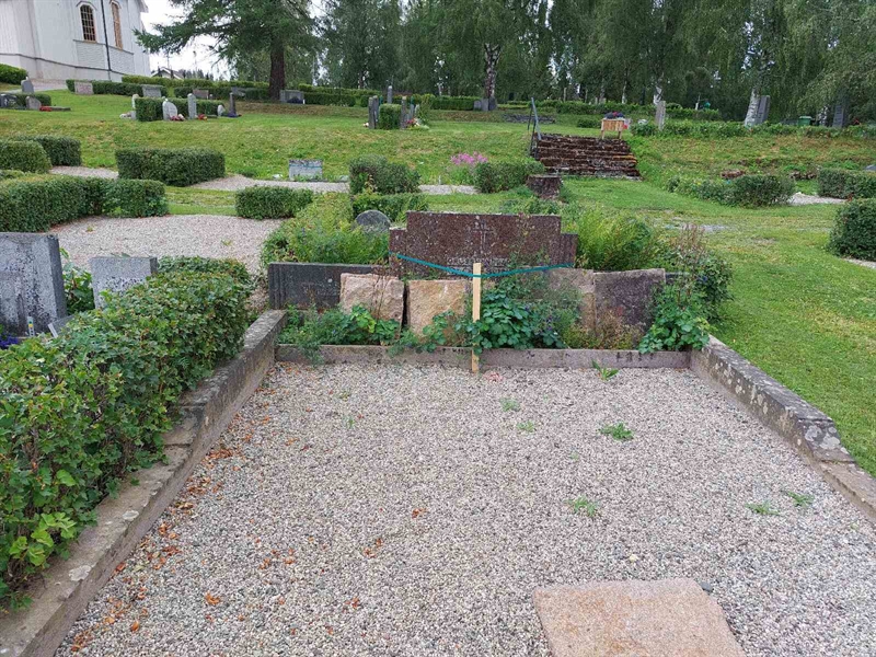 Grave number: FÖ 2    56