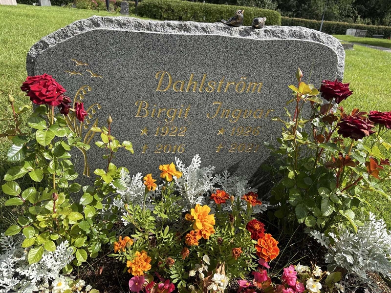 Grave number: SÄ MEL  1152-1153