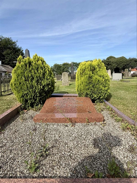 Grave number: ON C   520, 521