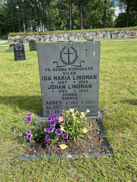 Grave number: 4 G 02   272