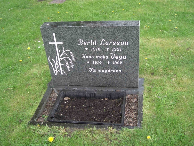 Grave number: 07 L   15