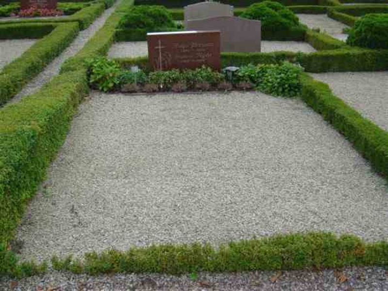 Grave number: Bo G    61-62