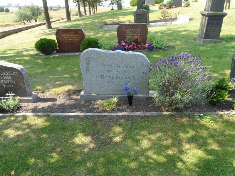 Grave number: ÖV E    30