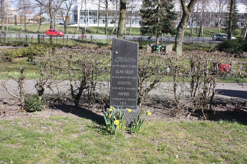 Grave number: Ö YÄ    83, 84, 85